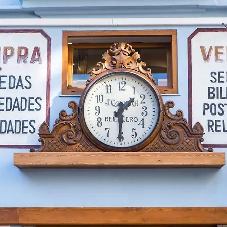 Reloj Apartamento *